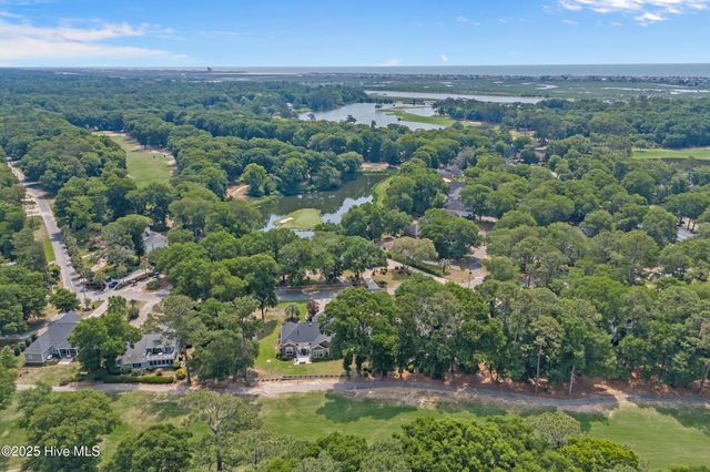550 Sunset Lakes Boulevard, Sunset Beach, NC 28468