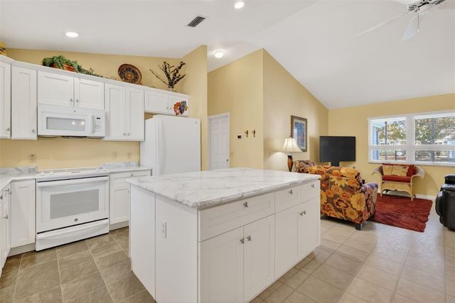 923 CAMINO DEL REY DRIVE, The Villages, FL 32159