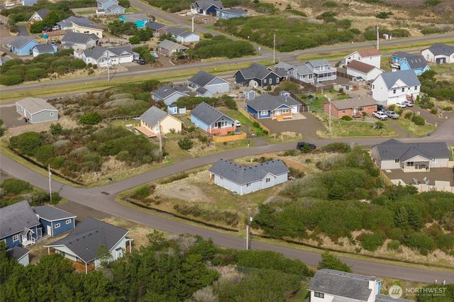 1225 Storm King Avenue SW, Ocean Shores, WA 98569