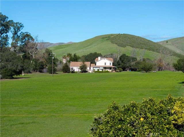 1155 Cayucos Creek Road, Cayucos, CA 93430