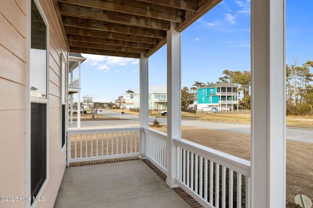 1305 Barnacle Lane, Morehead City, NC 28557