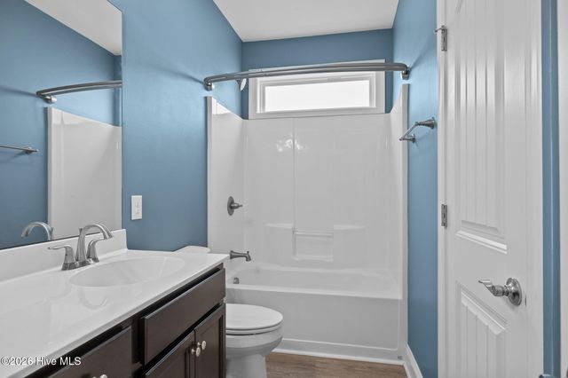 1305 Barnacle Lane, Morehead City, NC 28557