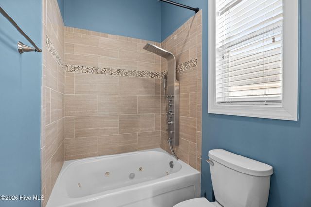 1305 Barnacle Lane, Morehead City, NC 28557