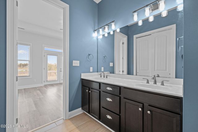 1305 Barnacle Lane, Morehead City, NC 28557