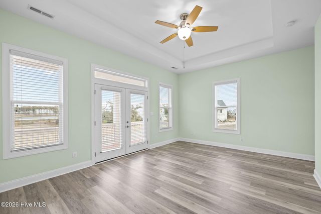 1305 Barnacle Lane, Morehead City, NC 28557