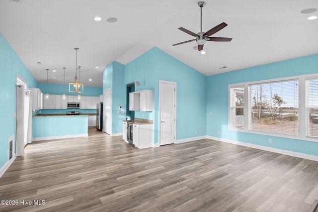 1305 Barnacle Lane, Morehead City, NC 28557