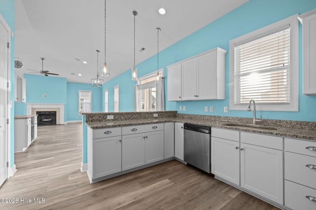 1305 Barnacle Lane, Morehead City, NC 28557