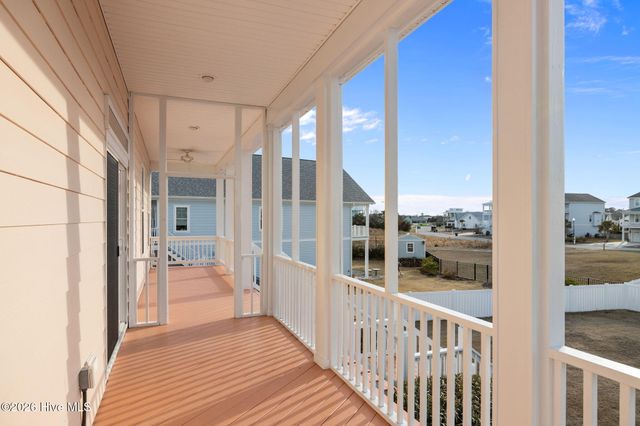 1305 Barnacle Lane, Morehead City, NC 28557