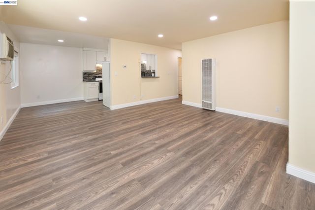 205 Muir Rd, Martinez, CA 94553