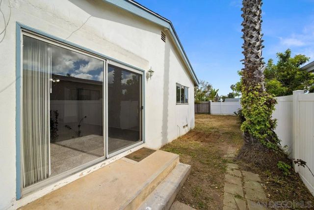 3641 Martha St, San Diego, CA 92117