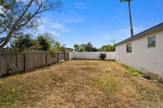 3641 Martha St, San Diego, CA 92117