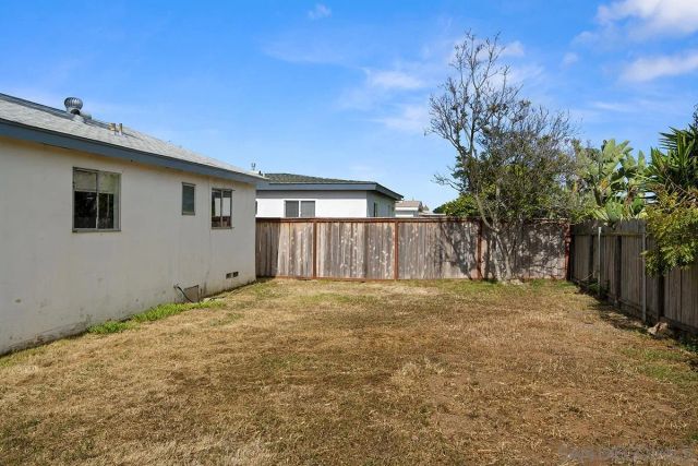 3641 Martha St, San Diego, CA 92117