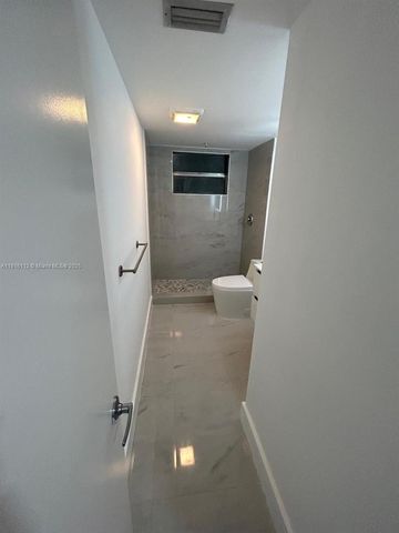 1750 NE 191st St 426-4, Miami, FL 33179