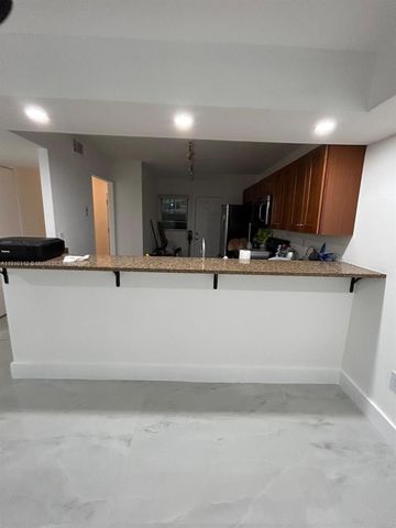 1750 NE 191st St 426-4, Miami, FL 33179