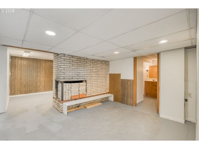 29729 Sw OLD WELL Rd, West Linn, OR 97068