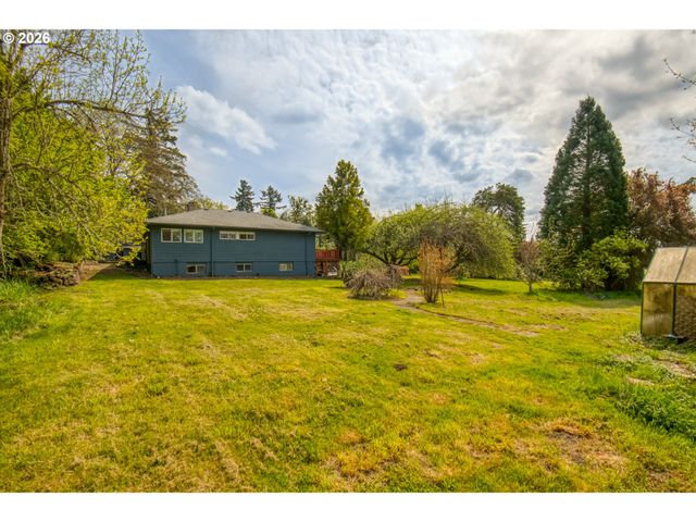 29729 Sw OLD WELL Rd, West Linn, OR 97068