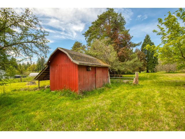 29729 Sw OLD WELL Rd, West Linn, OR 97068