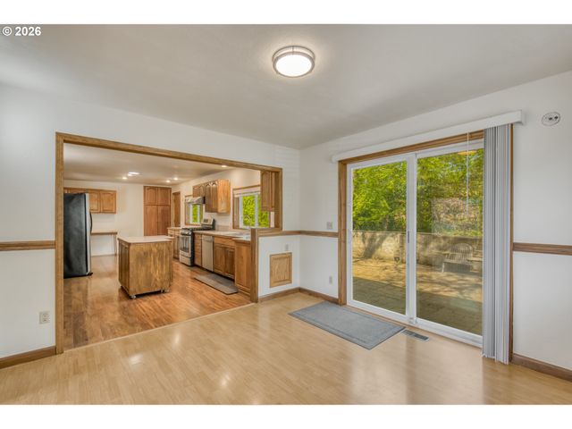 29729 Sw OLD WELL Rd, West Linn, OR 97068