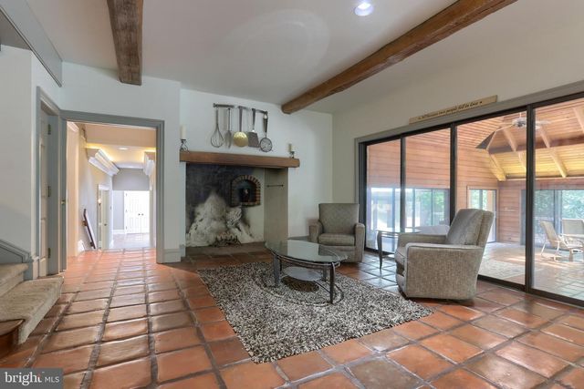 51 HILL MANOR DR, Hershey, PA 17033