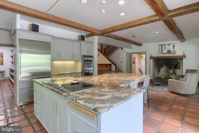 51 HILL MANOR DR, Hershey, PA 17033