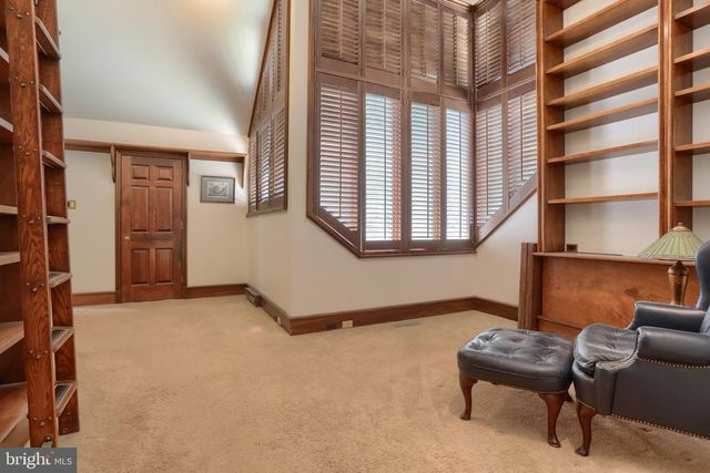 51 HILL MANOR DR, Hershey, PA 17033