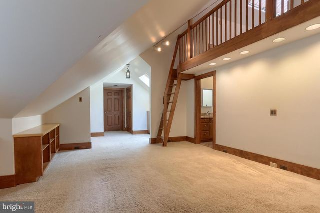 51 HILL MANOR DR, Hershey, PA 17033