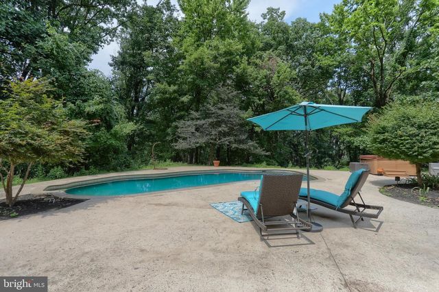 51 HILL MANOR DR, Hershey, PA 17033