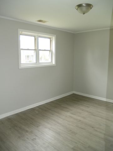 17 Oak Lane, Park Forest, IL 60466