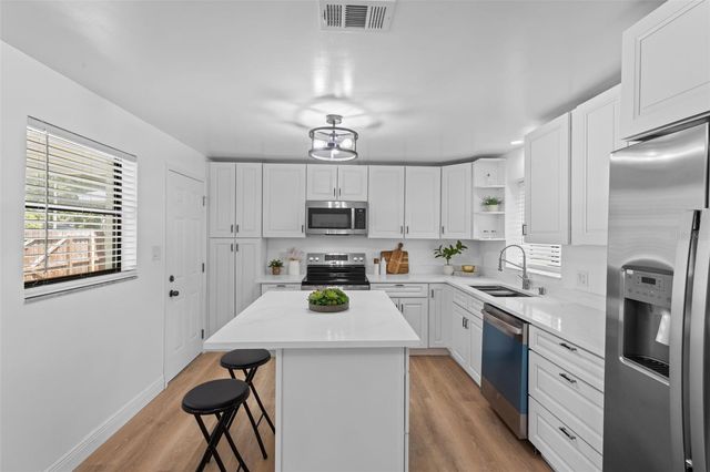 1781 APACHE TRAIL, Clearwater, FL 33755