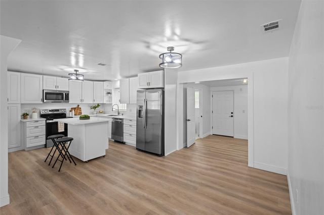 1781 APACHE TRAIL, Clearwater, FL 33755