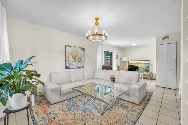 6639 SW 116th Place A1, Miami, FL 33173