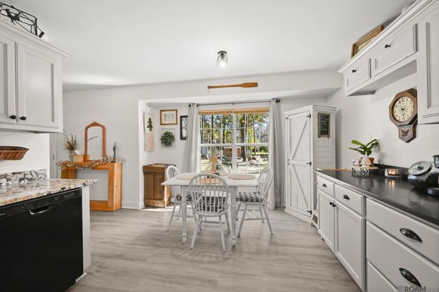 21184 La Hwy 16, Denham Springs, LA 70726