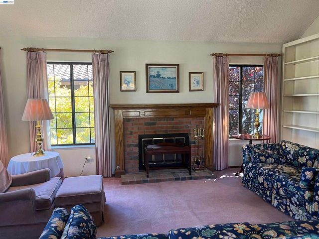 2510 Galleon Pl, San Leandro, CA 94577