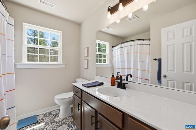 75 KYLE CT, Zion Crossroads, VA 22942