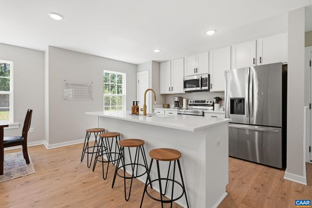 75 KYLE CT, Zion Crossroads, VA 22942
