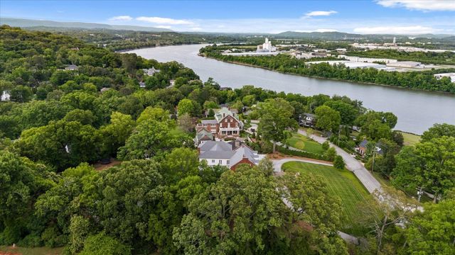1636 Hillcrest Road, Chattanooga, TN 37405