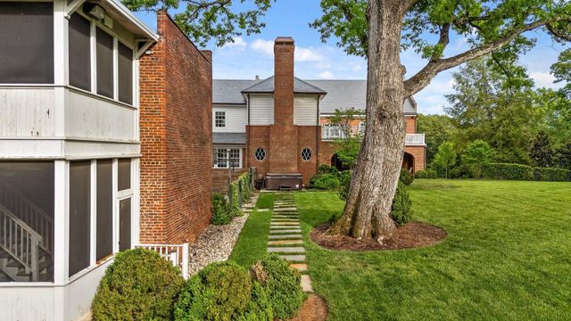 1636 Hillcrest Road, Chattanooga, TN 37405