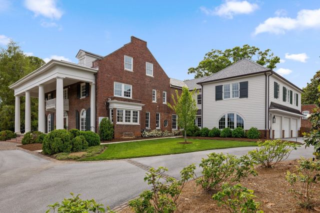 1636 Hillcrest Road, Chattanooga, TN 37405
