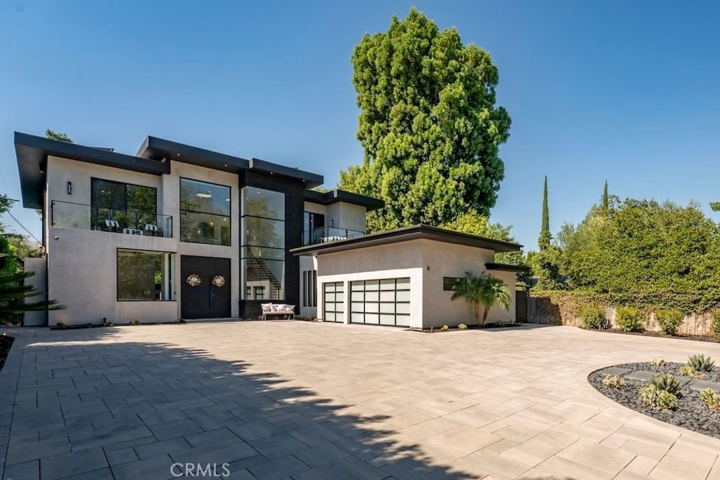 5301 Amestoy Avenue, Encino, CA 91316 — exterior