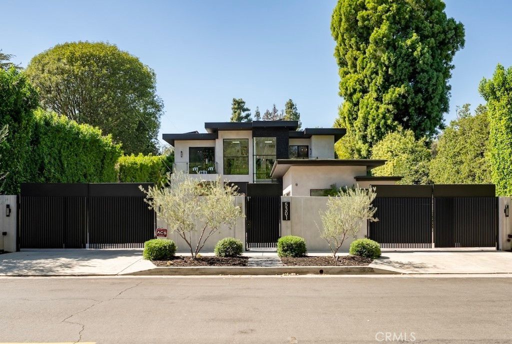 5301 Amestoy Avenue, Encino, CA 91316 — photo 2