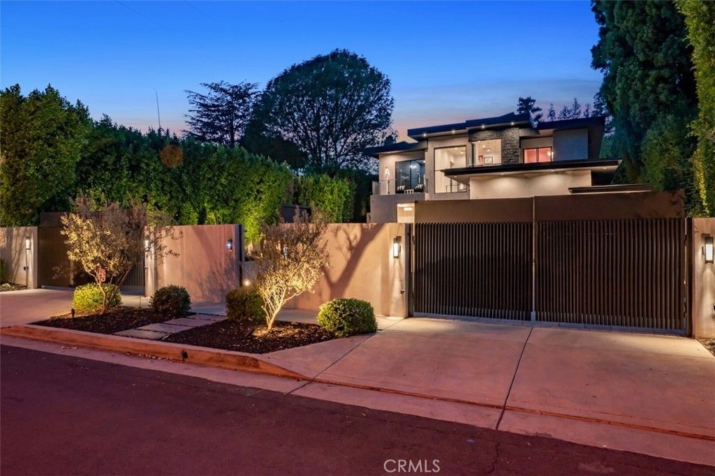 5301 Amestoy Avenue, Encino, CA 91316 — photo 4