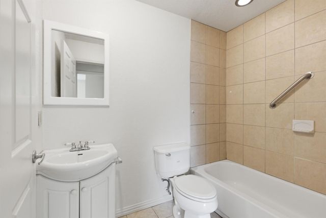 6647 Villarreal Drive, Missouri City, TX 77489