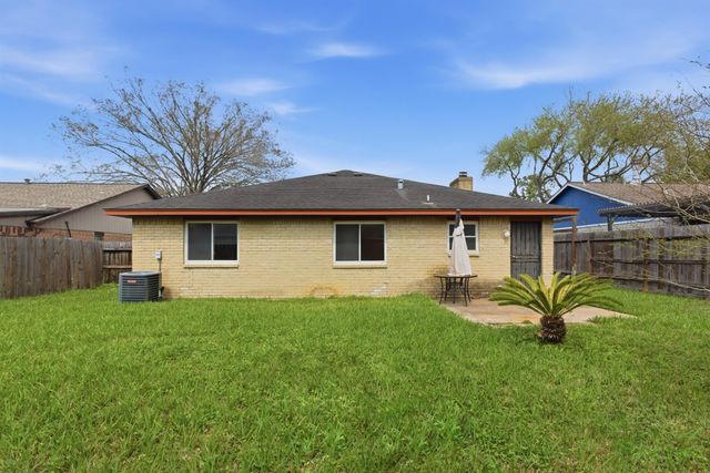 6647 Villarreal Drive, Missouri City, TX 77489