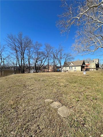 4316 Forest Avenue, Kansas City, MO 64110