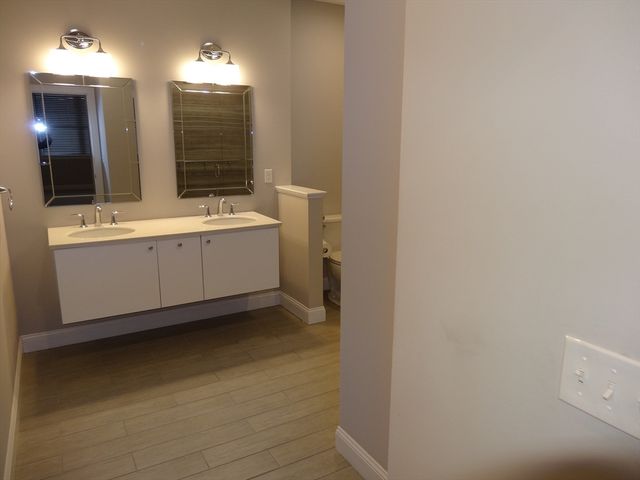 2 Inwood 3002, Woburn, MA 01801