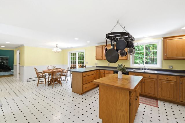 316 North Road, Candia, NH 03034