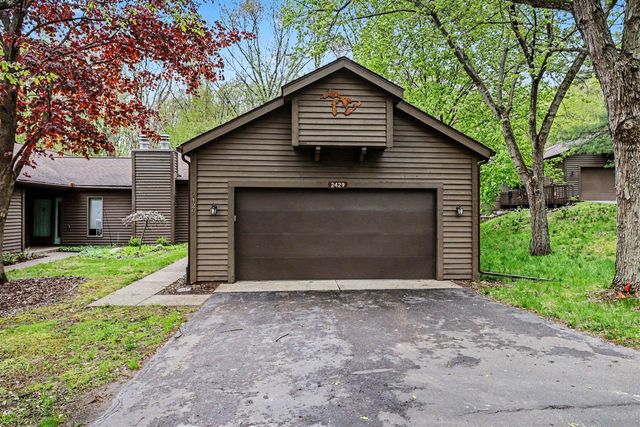 2429 Highpointe Drive, Kalamazoo, MI 49008