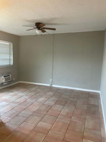 702 N L Street 13, Lake Worth Beach, FL 33460