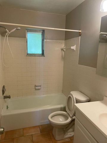 702 N L Street 13, Lake Worth Beach, FL 33460