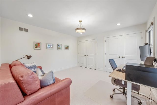 315 Minear Drive, Libertyville, IL 60048